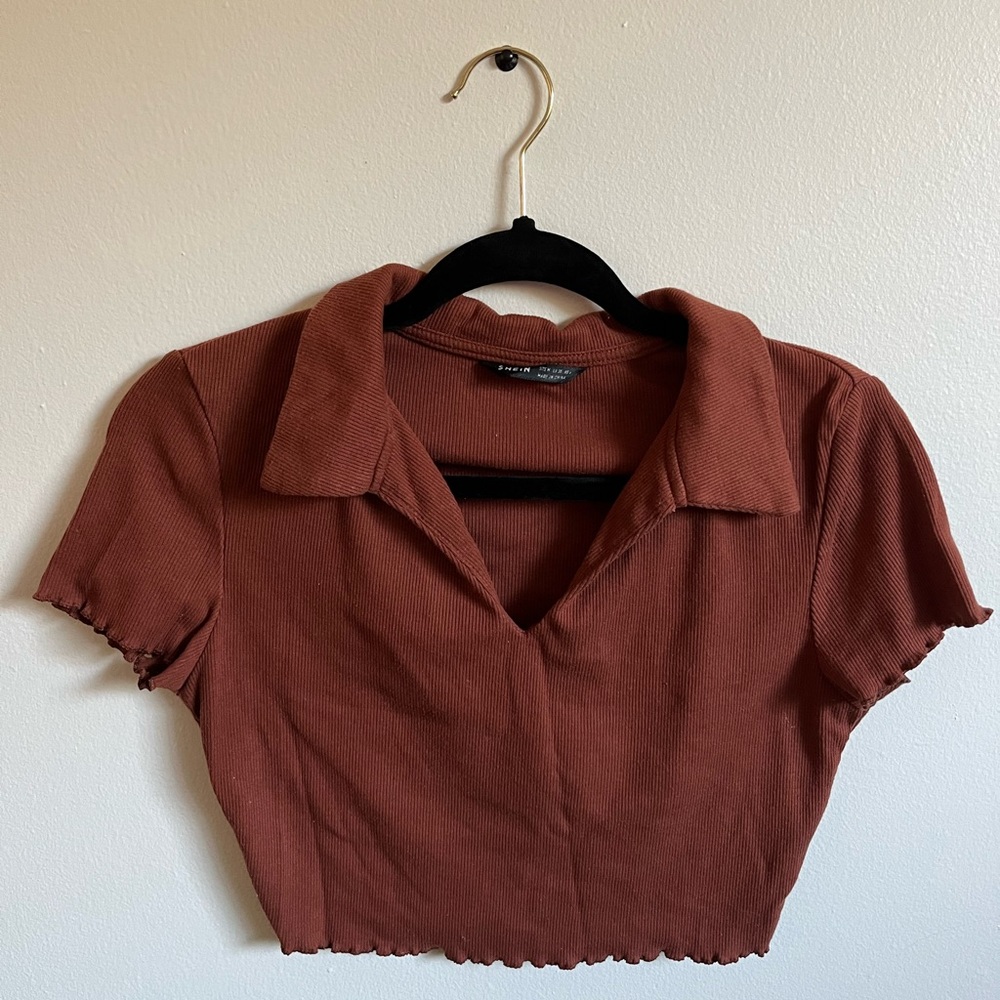 Chocolate Soft Ribbed and Ruched Short Sleeve Shirt